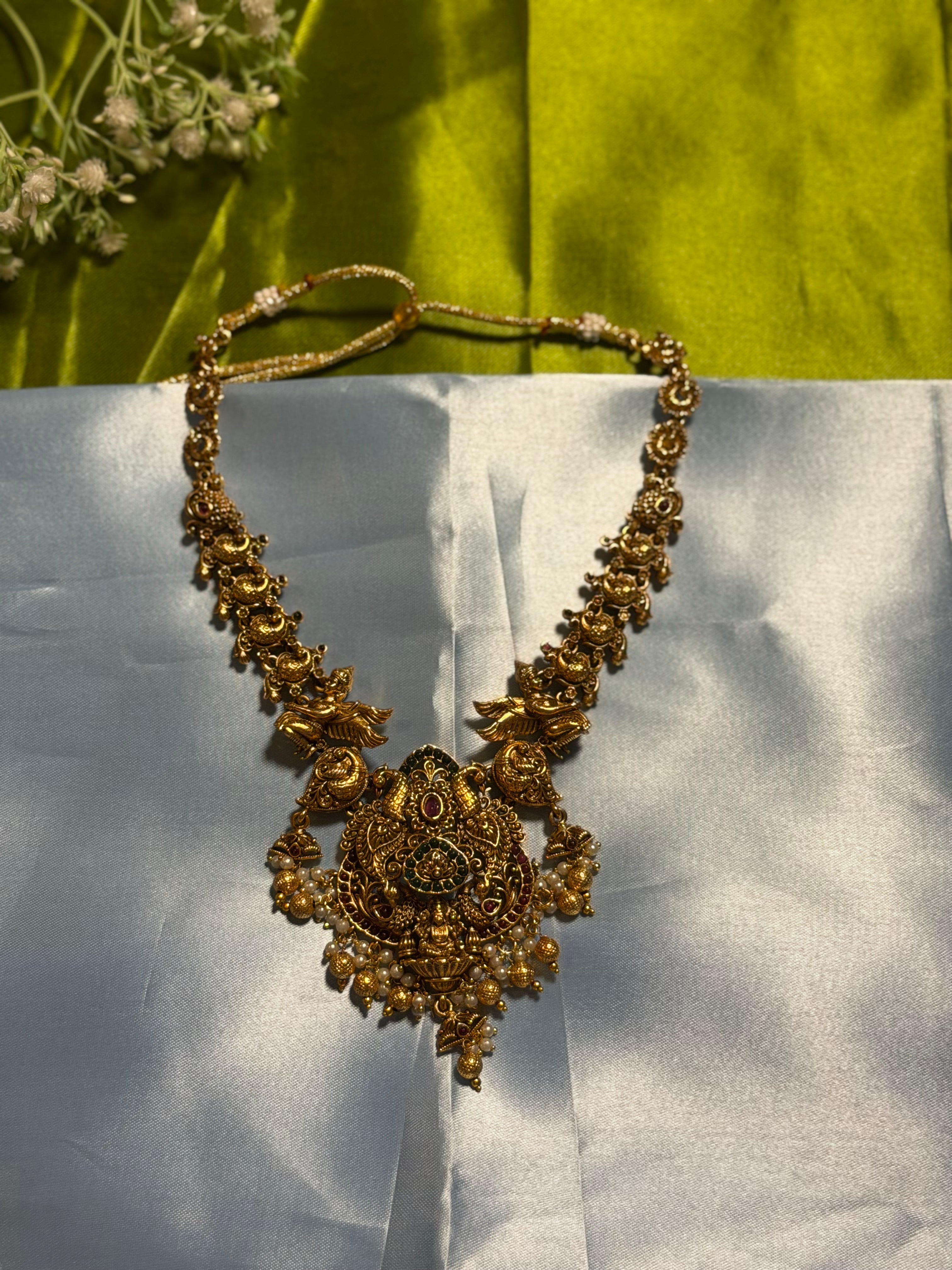 Lakshmi Mayura Antique Haram