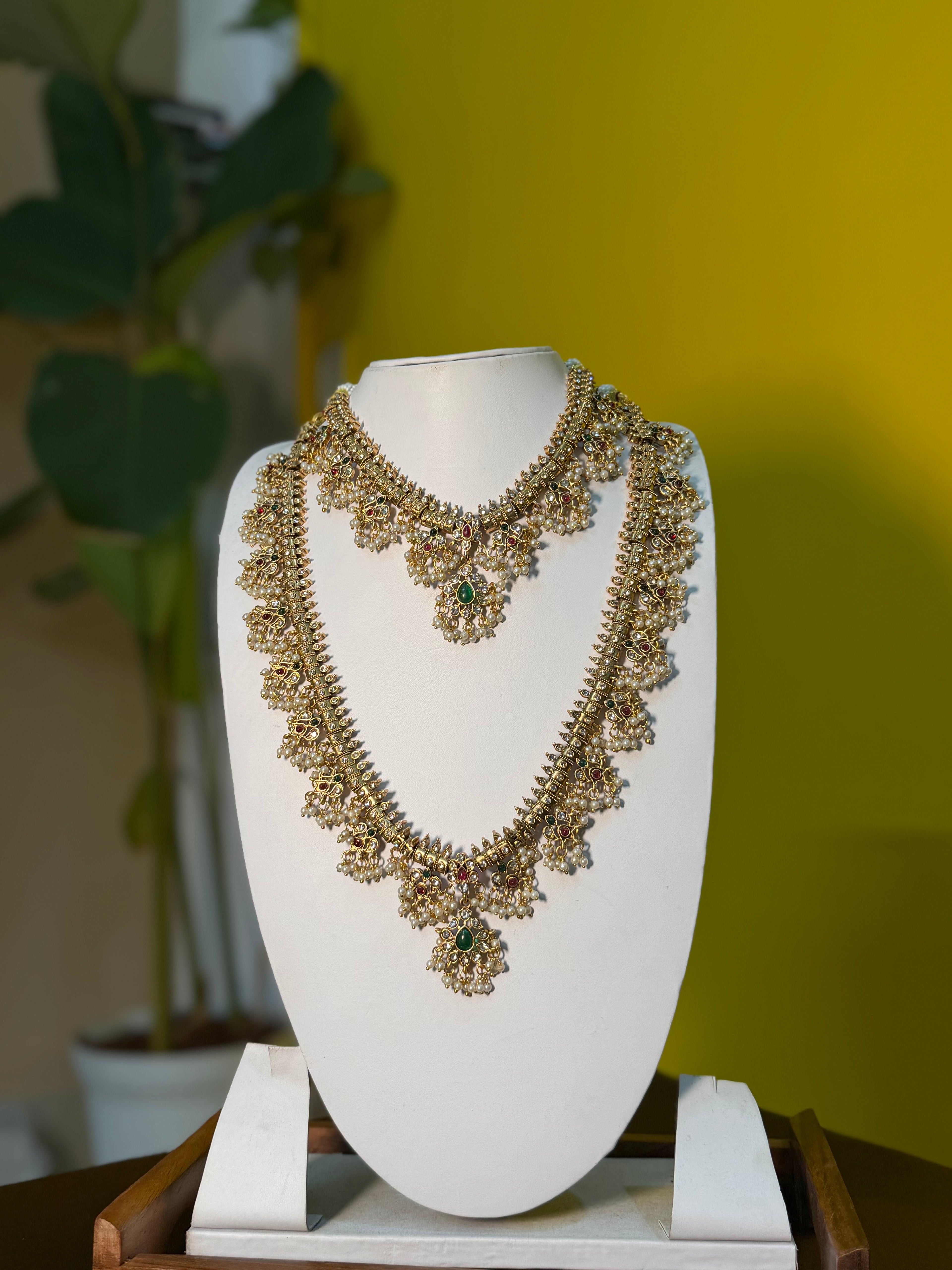 Emerald Pearl Bridal Set