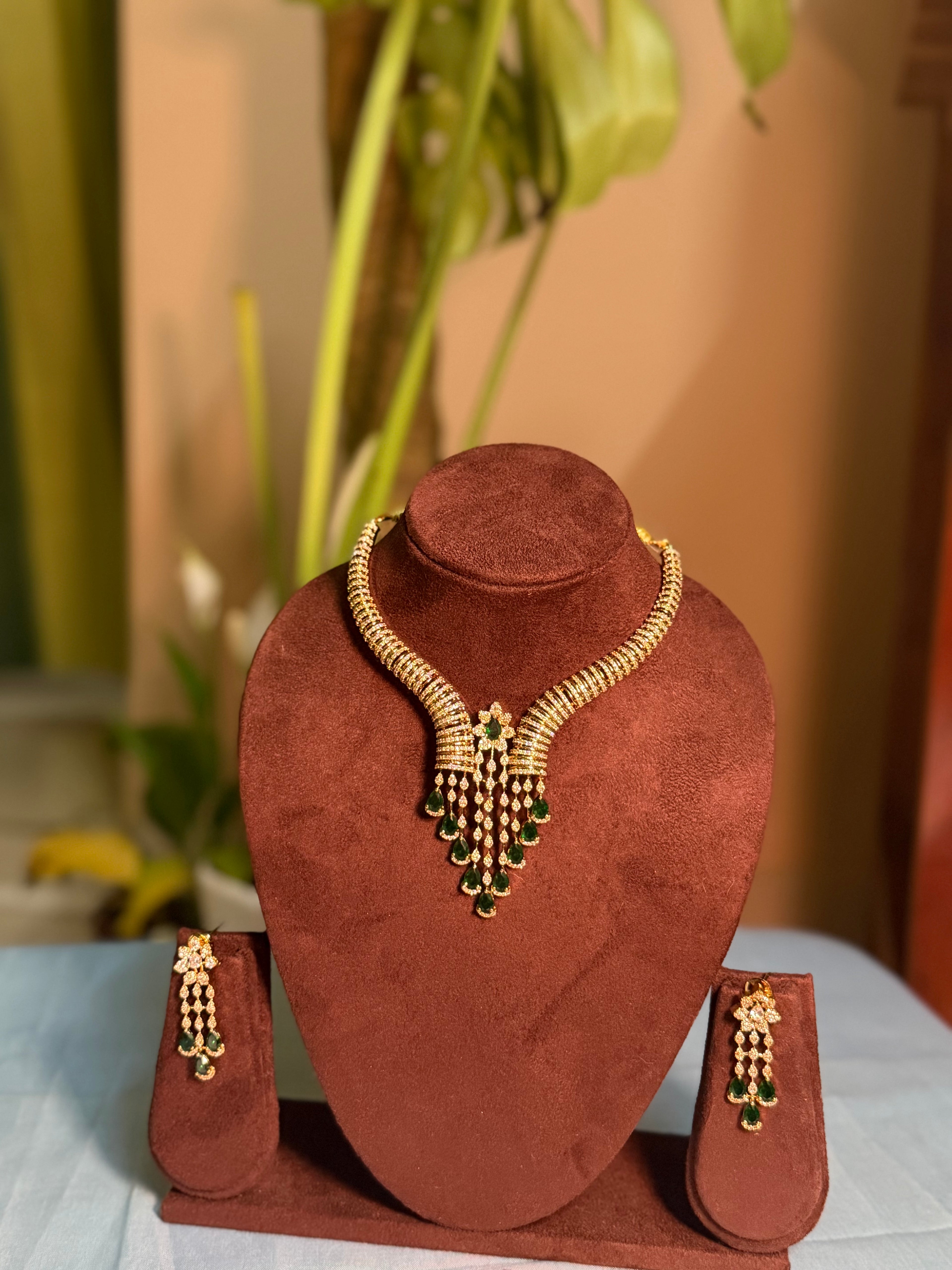 Emerald Cascade Diamond Necklace Set
