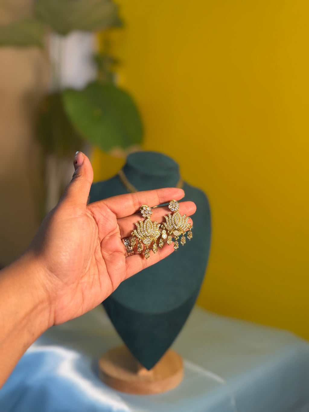 Lotus Attigai Necklace