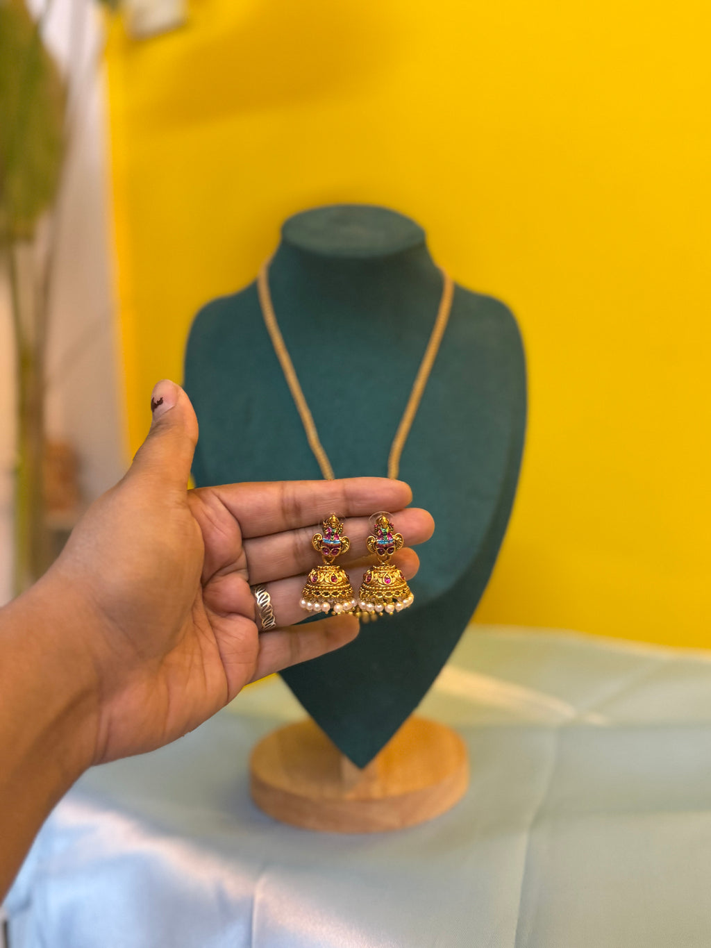 Lakshmi Dotted Princess Length Chain
