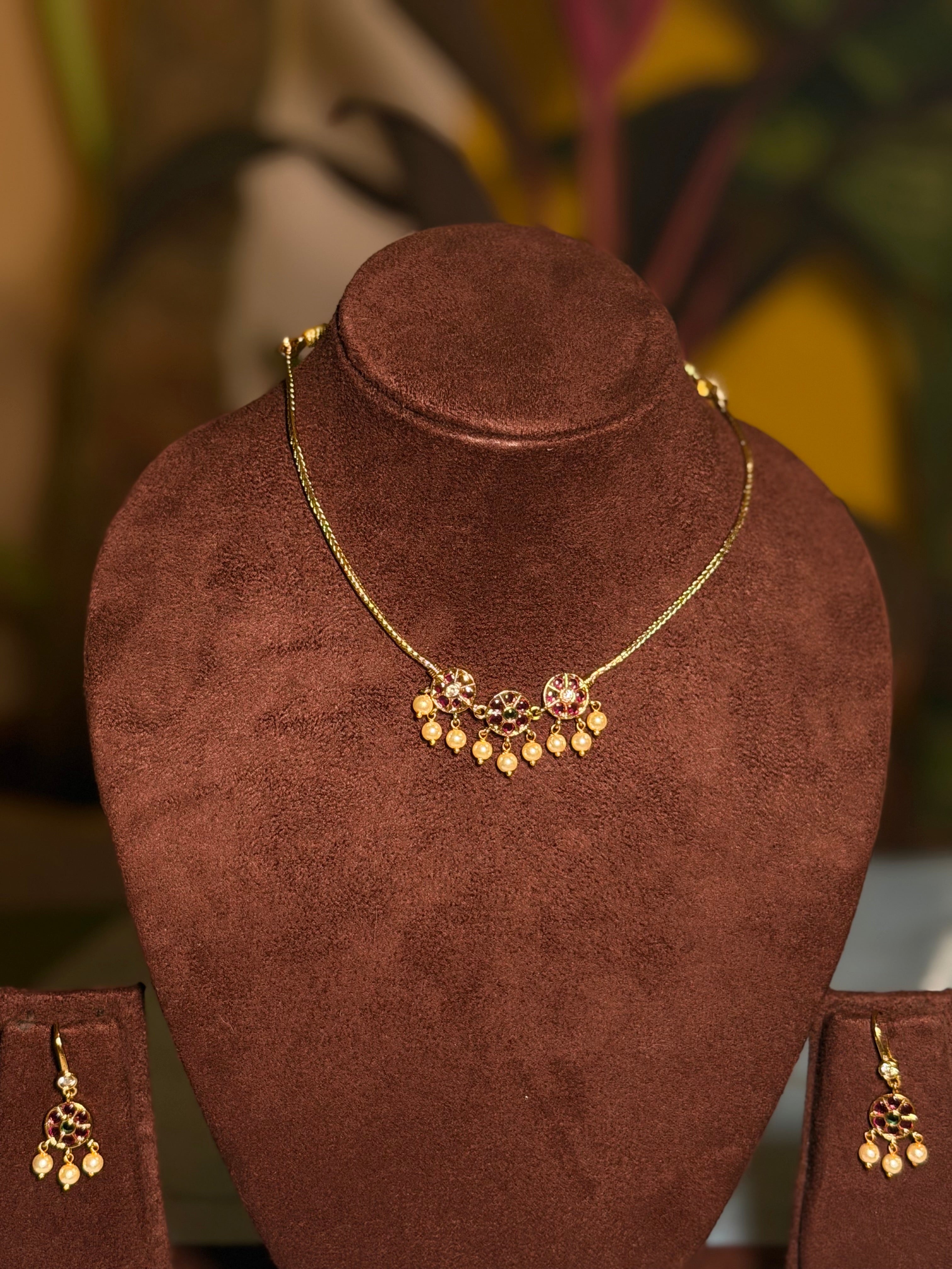 Manjari Pearl Grace Necklace Set