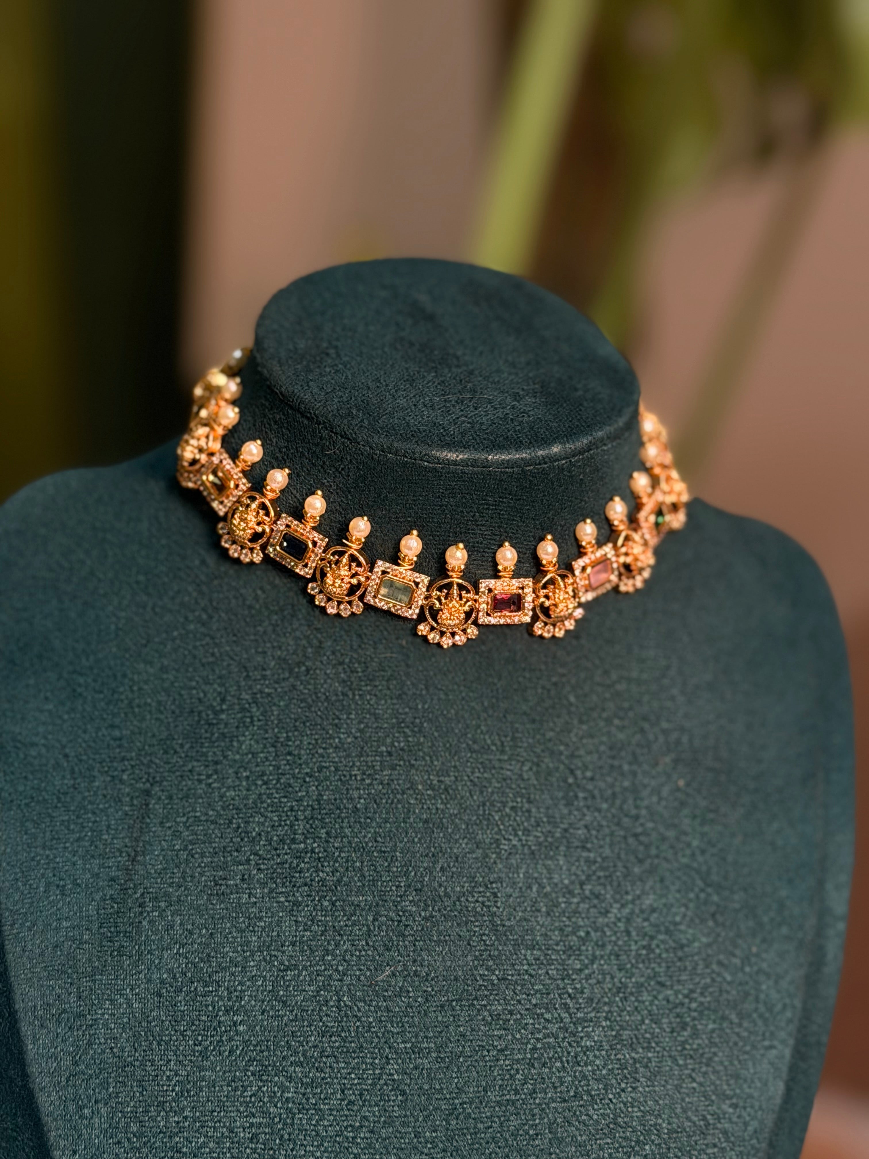 Navarathna Lakshmi Pearl Choker