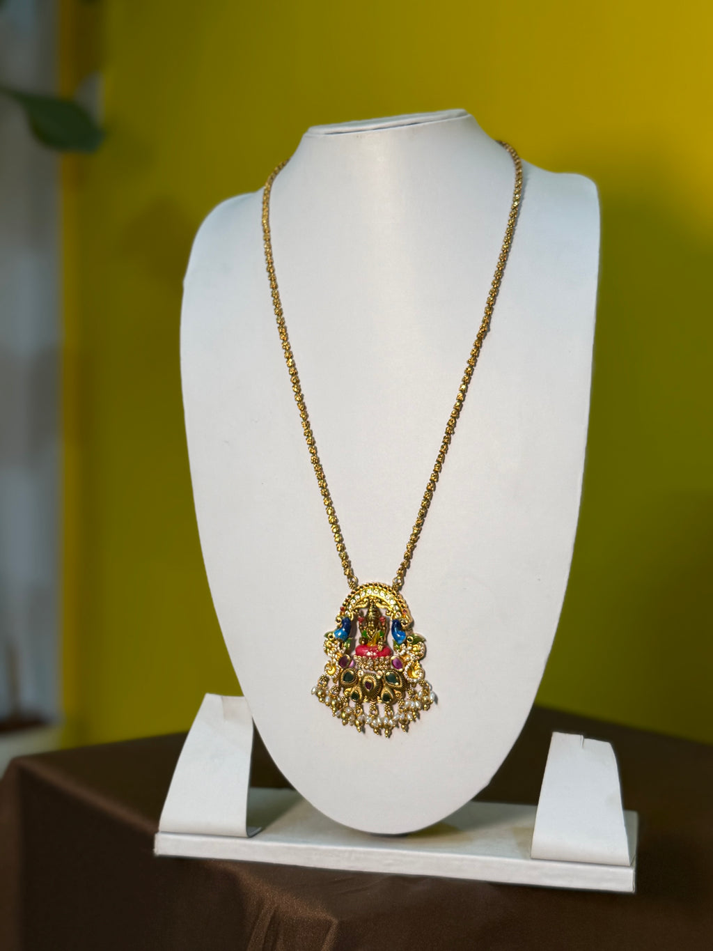 Lakshmi Mayura Temple Pendant Set