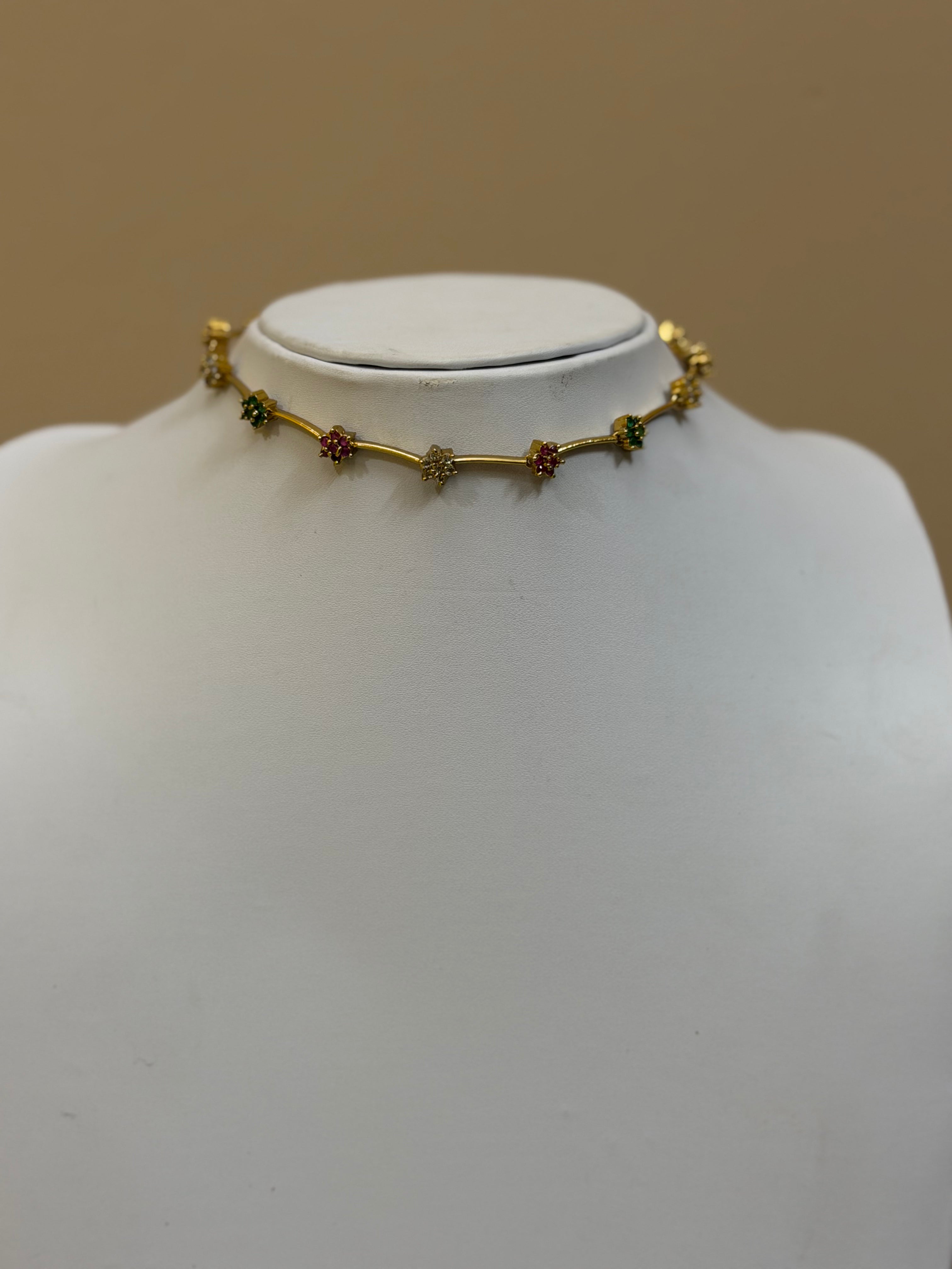 One liner Flower AD stone Choker