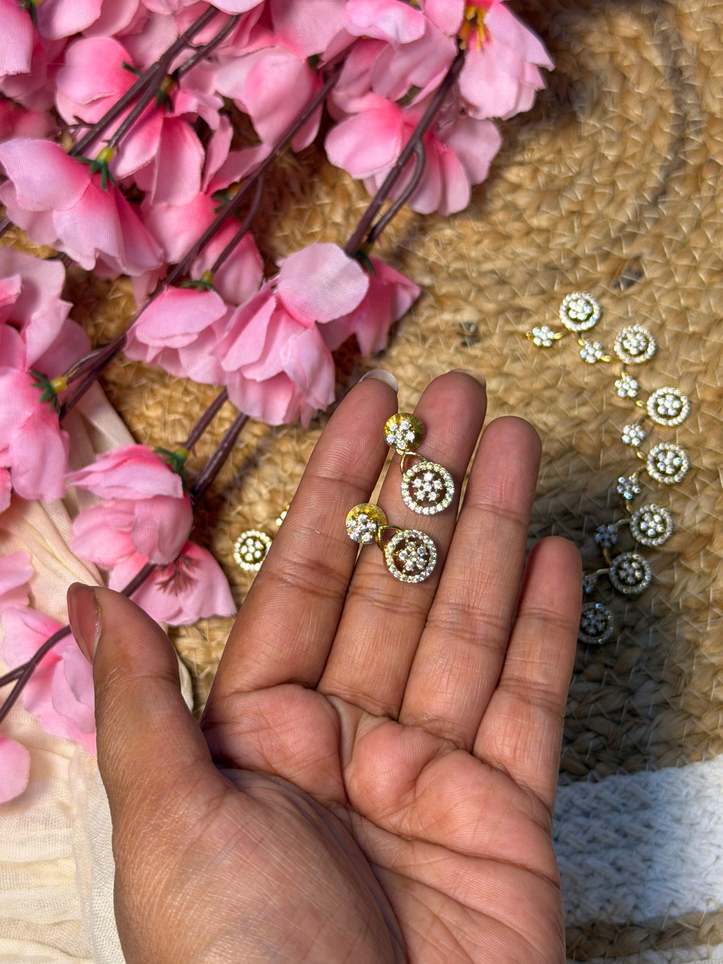 Elegant Circular Stone AD Necklace