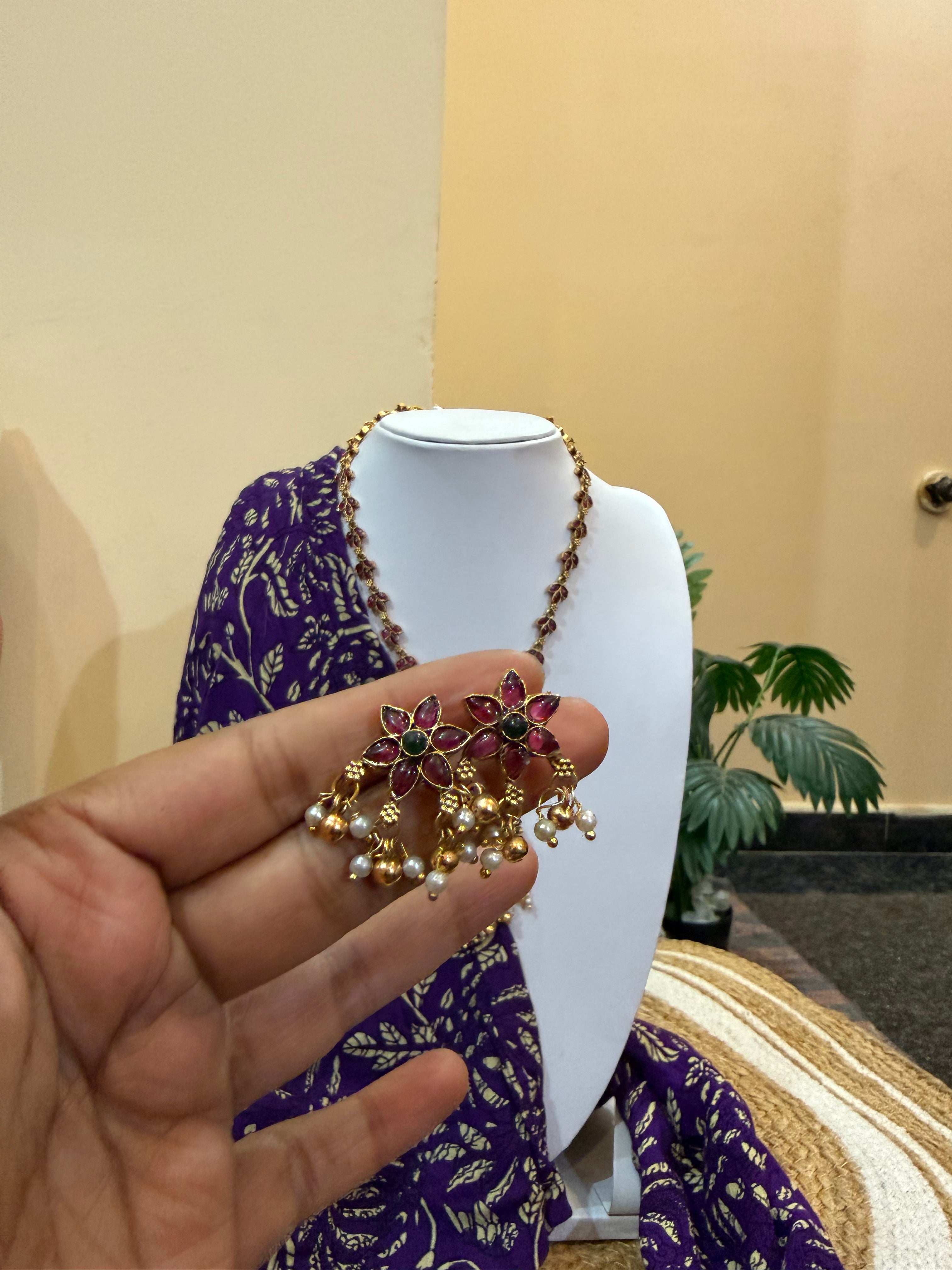 Vasundhara Antique Pendant Necklace