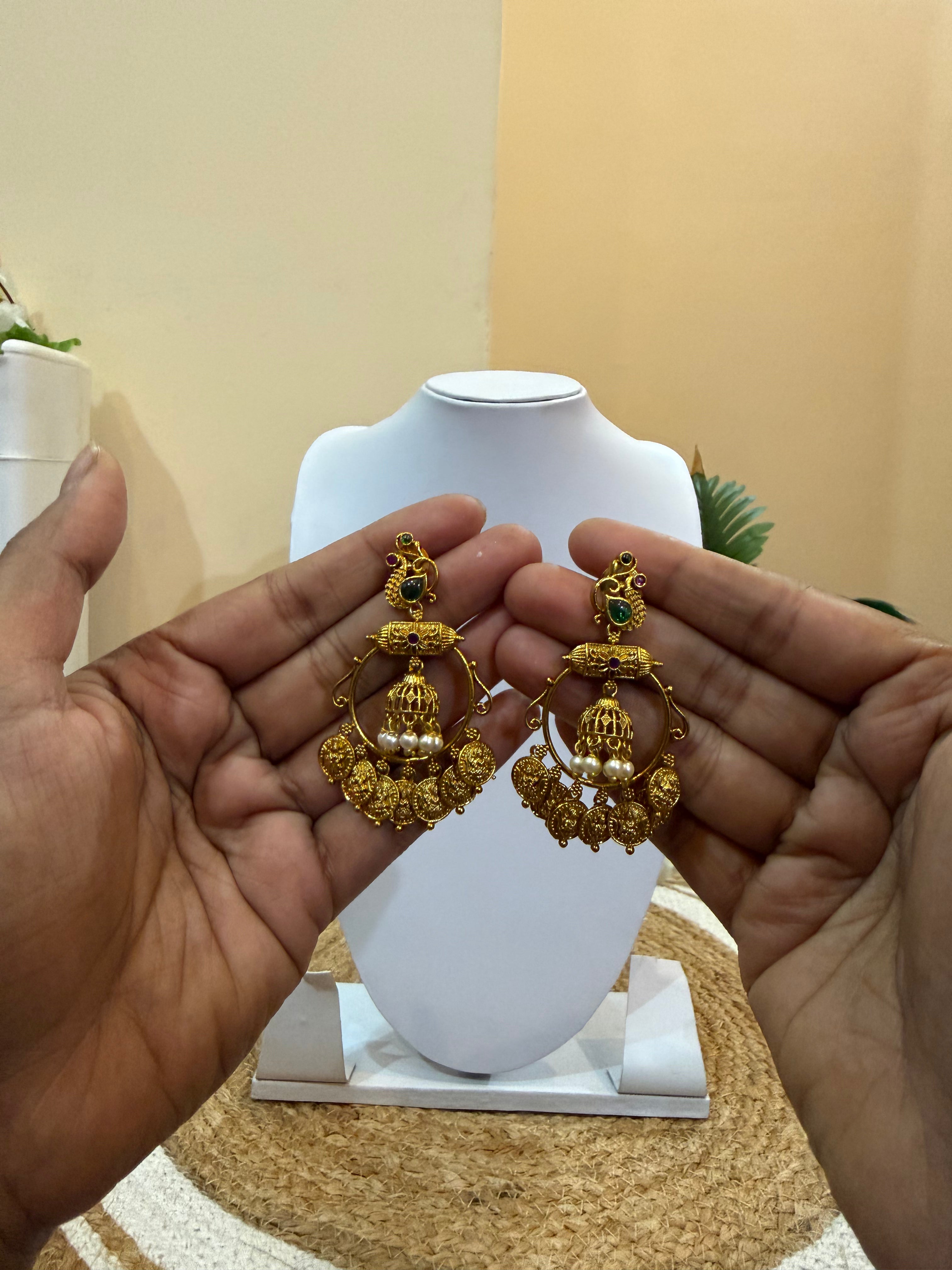 Svarna Pushpa Chandbali Earrings