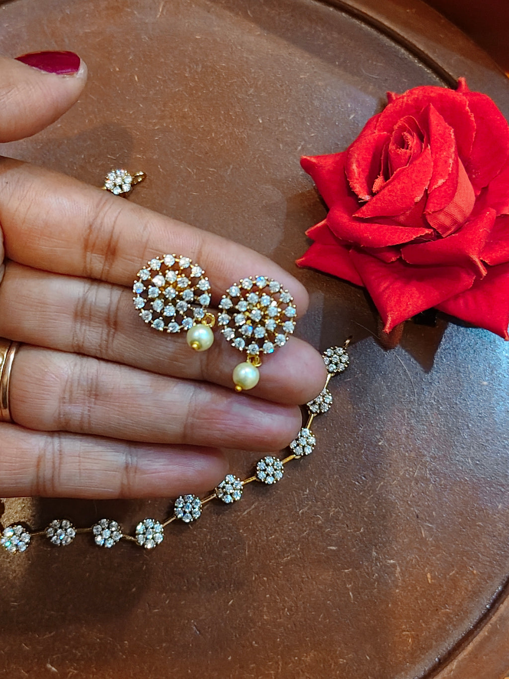 Flower style AD Stone Choker set