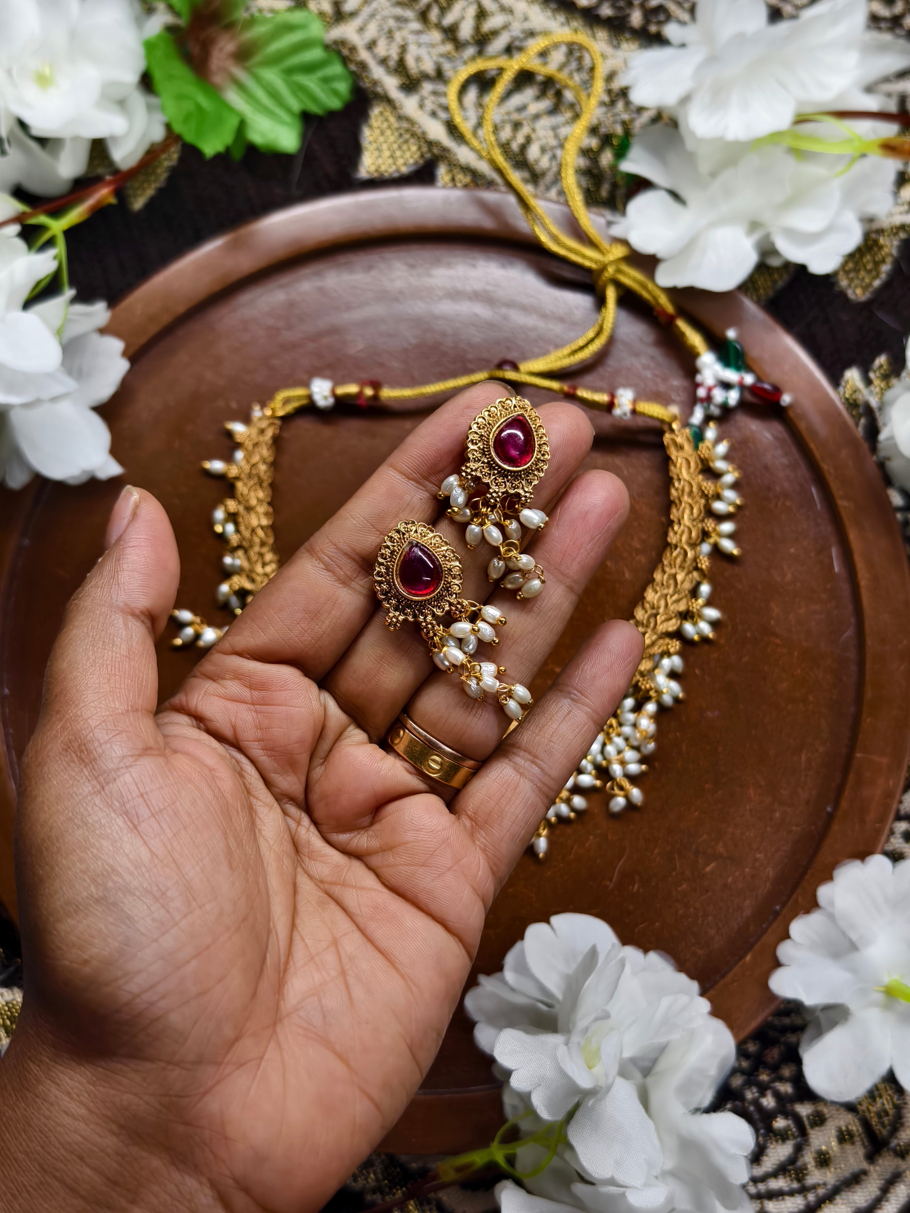 Pearl-Leaf Designs Necklace