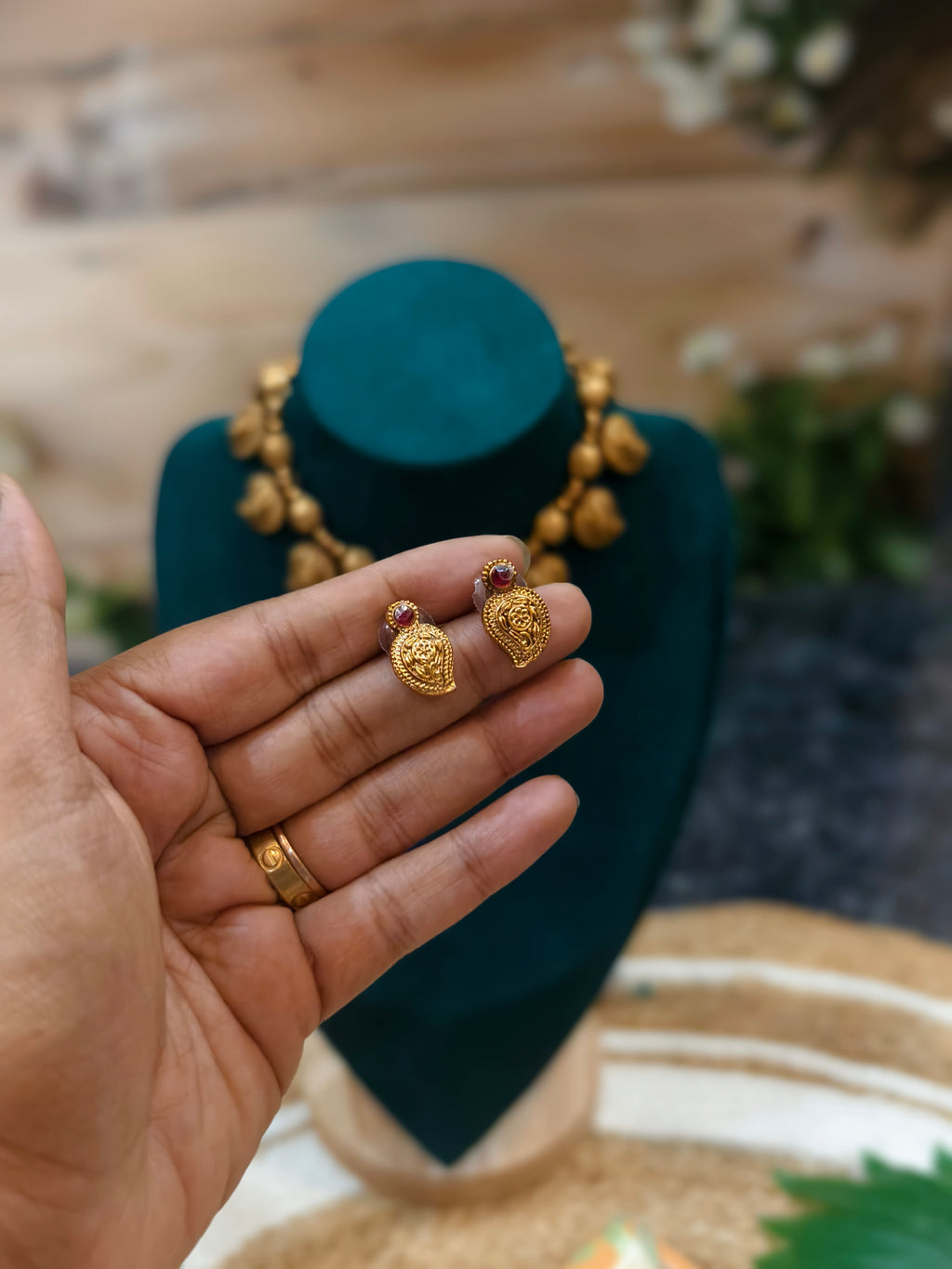 Mango Design Necklace