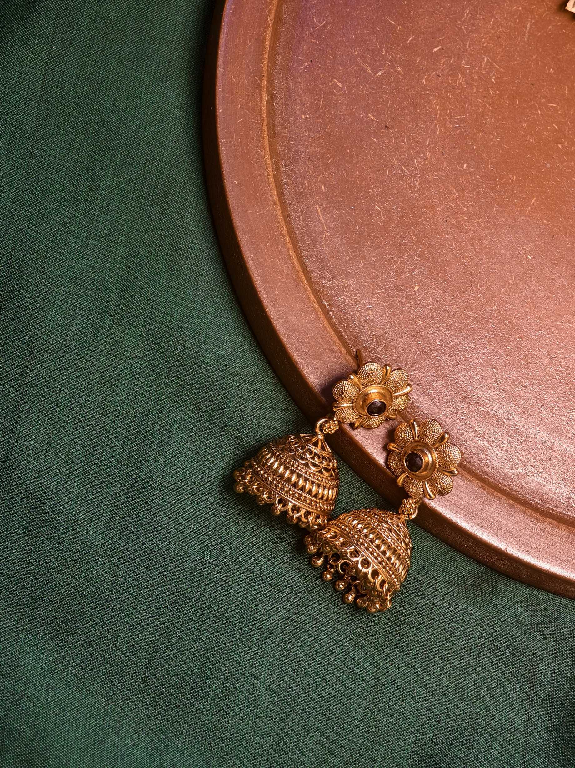 Black dotted Flower Jhumka