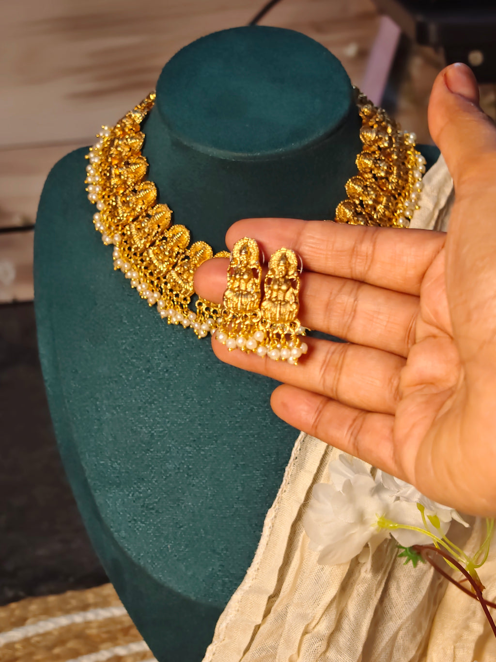 Lakshmi Beads Necklace set