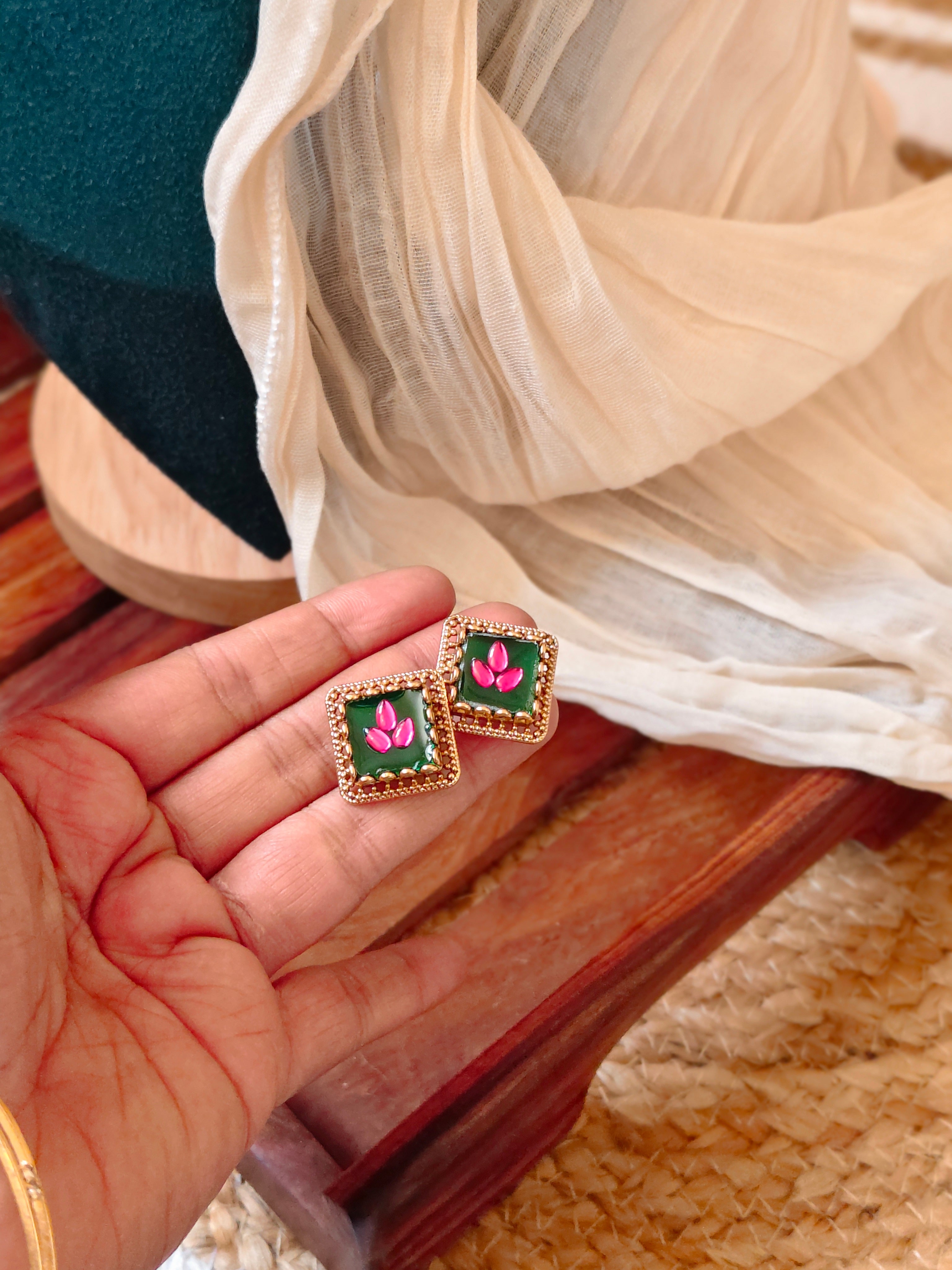 Green-Rasin Crafted Choker set