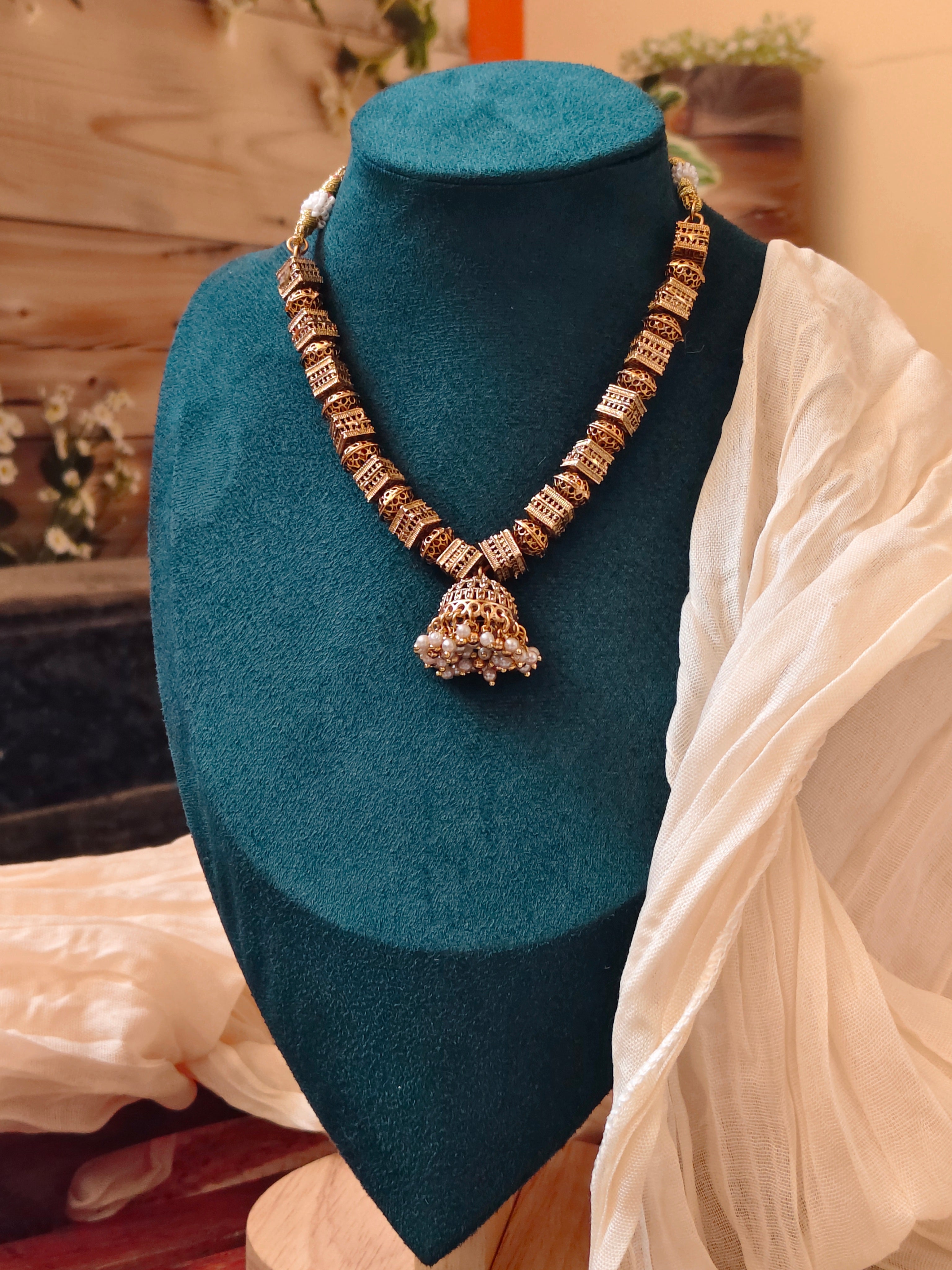 Square Shaped Fusion Necklace set
