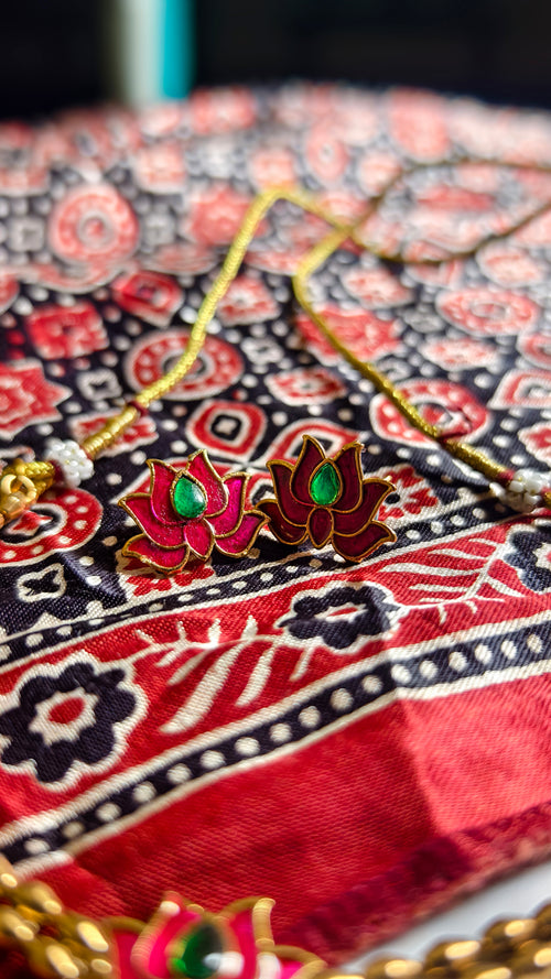 Bead Style Lotus Neckale