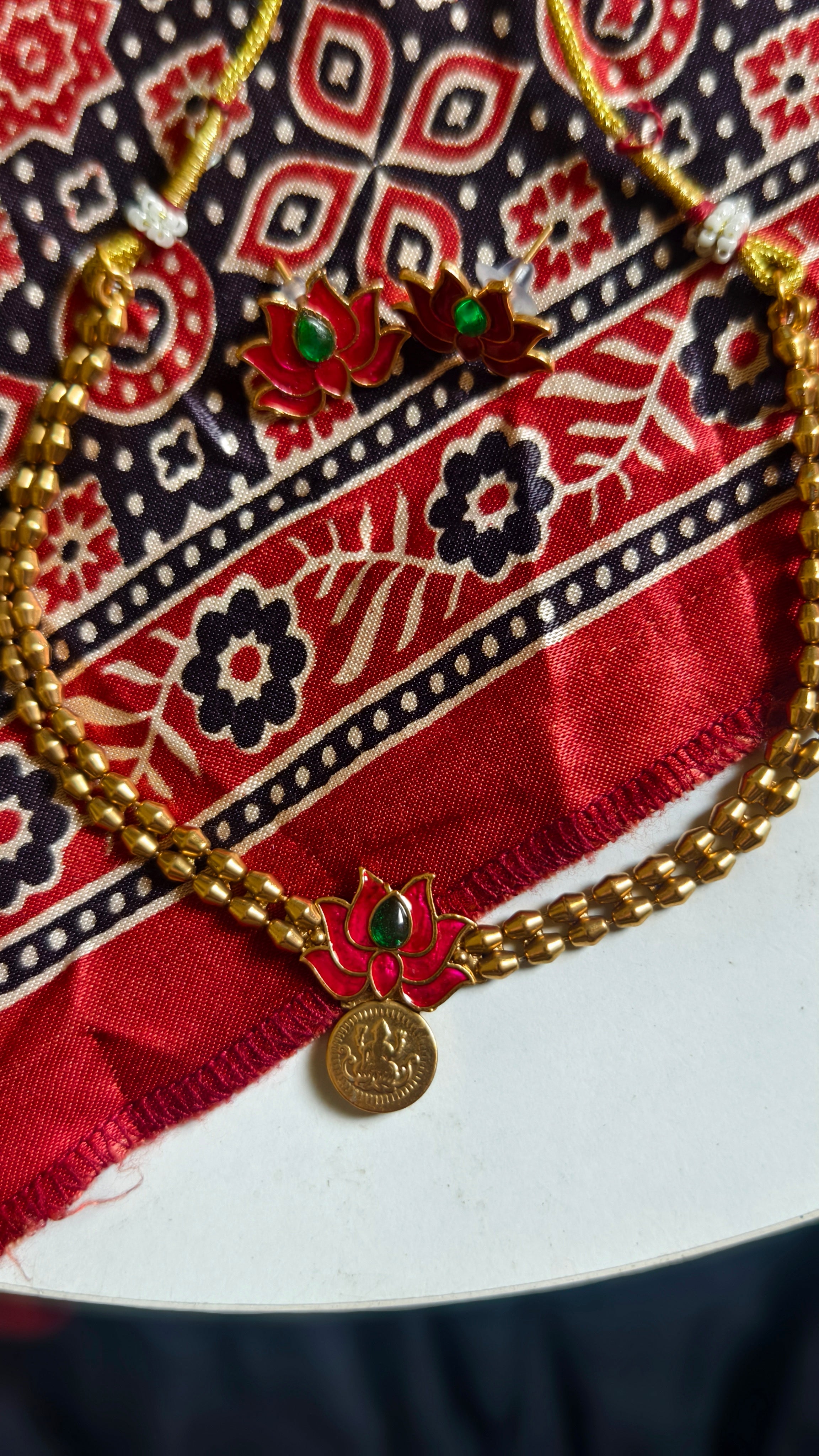 Bead Style Lotus Neckale