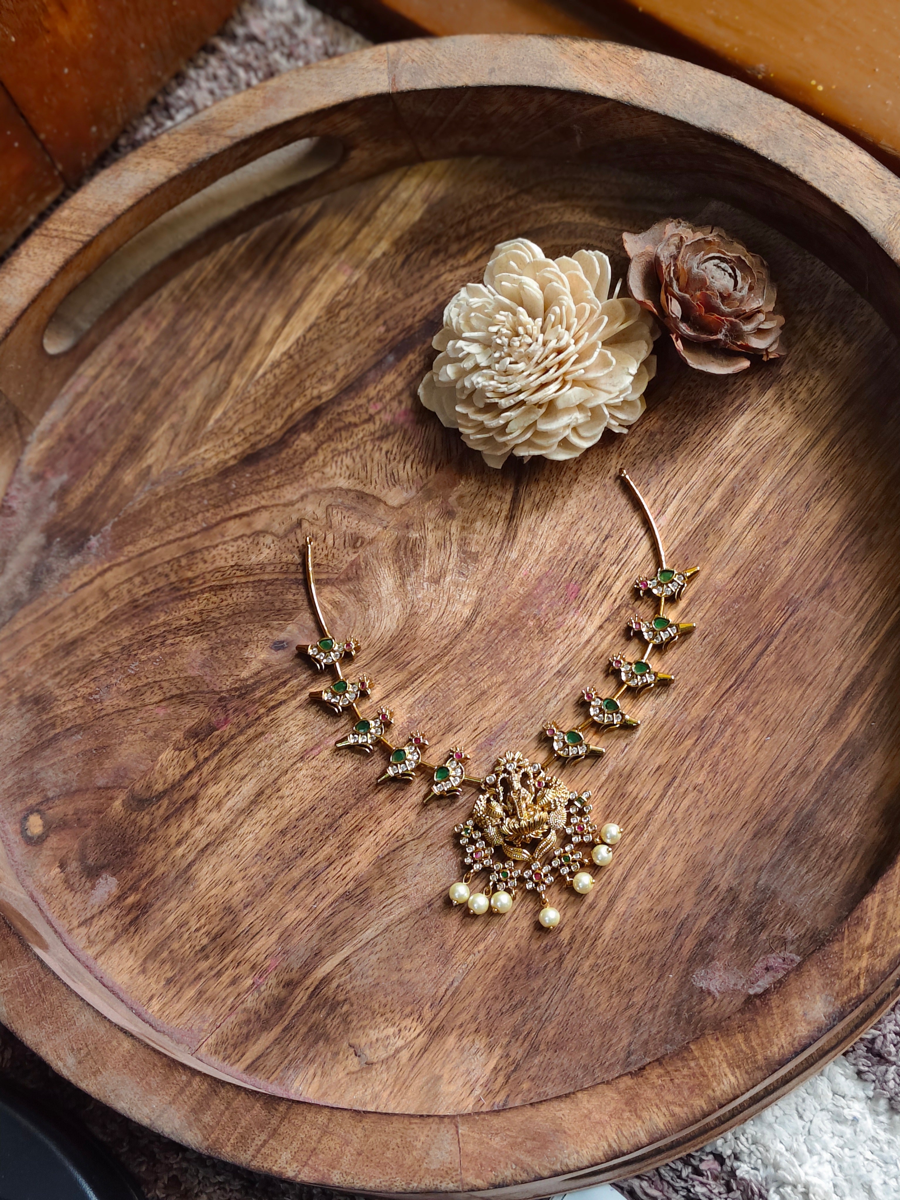 Bird Design Premium Idol Necklace