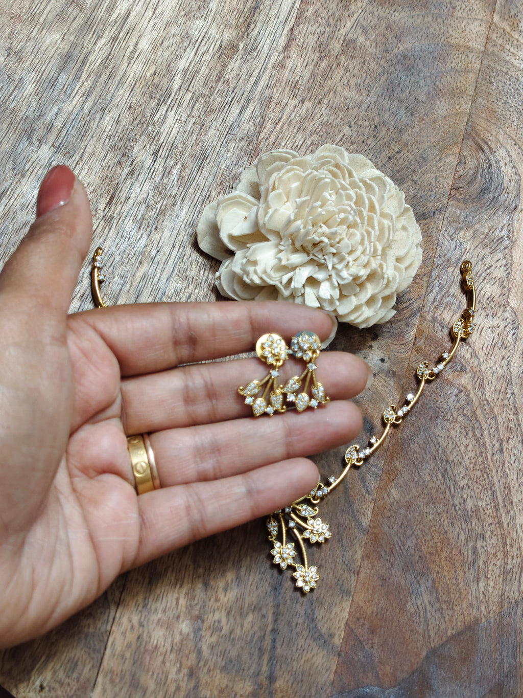 Floral Design AD stone CZ necklace